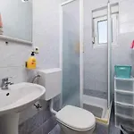 Four-bedroom In Iii 아파트