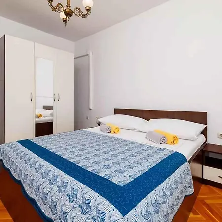 Four-bedroom In Iii