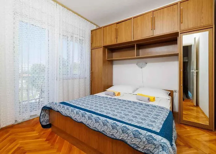 Four-bedroom In Iii * Crikvenica