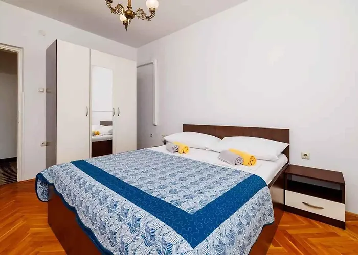Four-bedroom In Iii