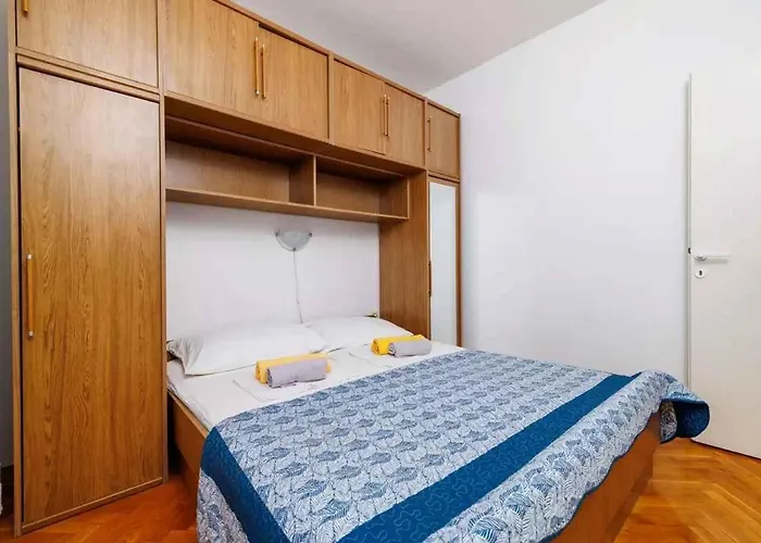 Four-bedroom In Iii * Crikvenica