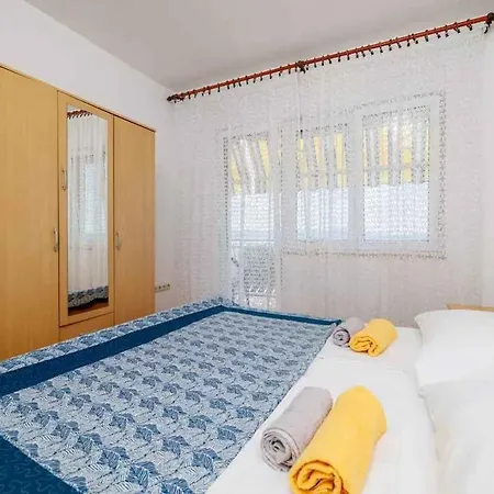 Four-bedroom In Iii Apartament *