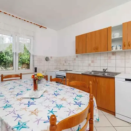 Apartament Four-bedroom In Iii *