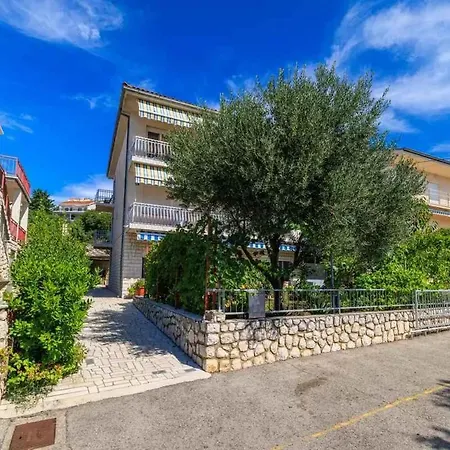 Four-bedroom In Iii Apartament