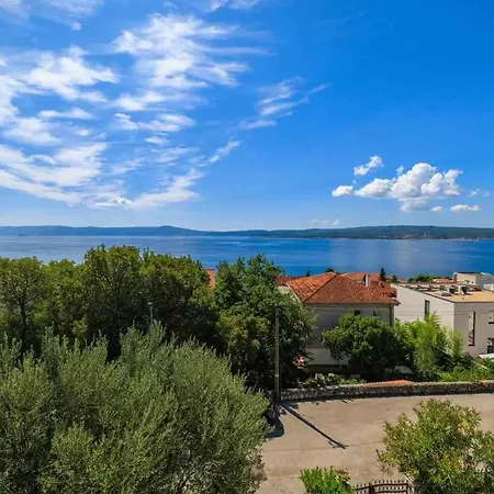 Apartament Four-bedroom In Iii *