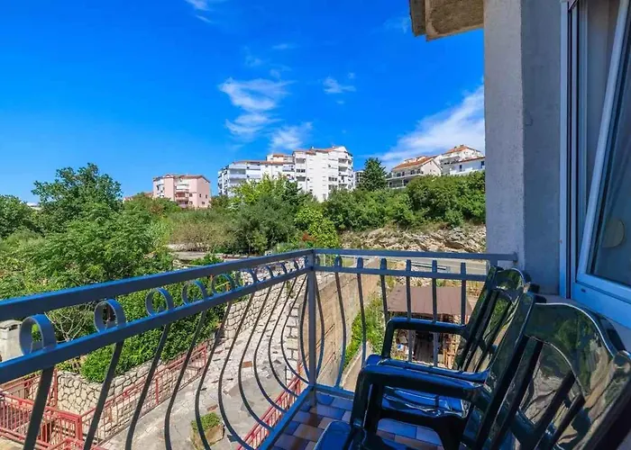 Four-bedroom In Iii * Crikvenica
