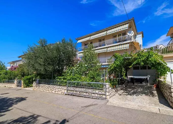 Four-bedroom In Iii