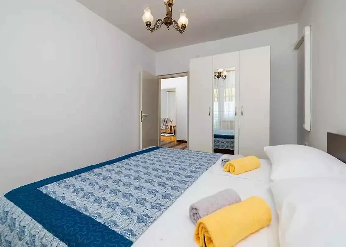 Four-bedroom In Iii